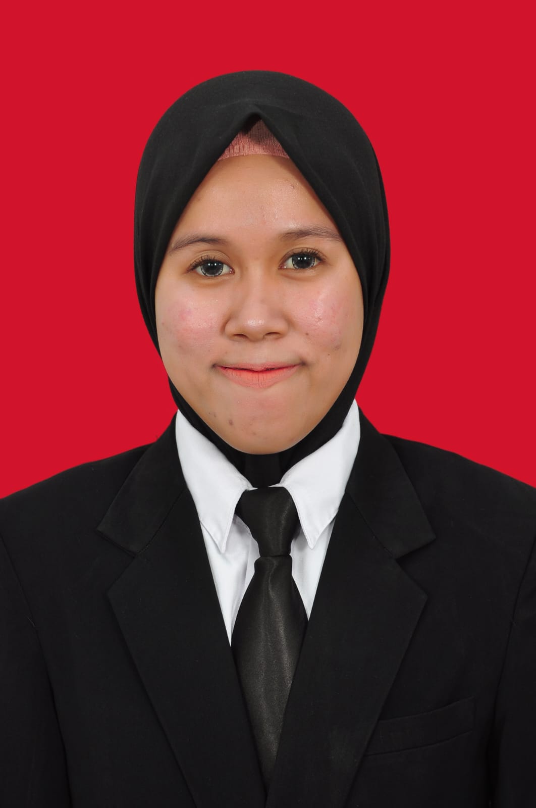8. Isna Nur Fadilah, S.Pd.I.